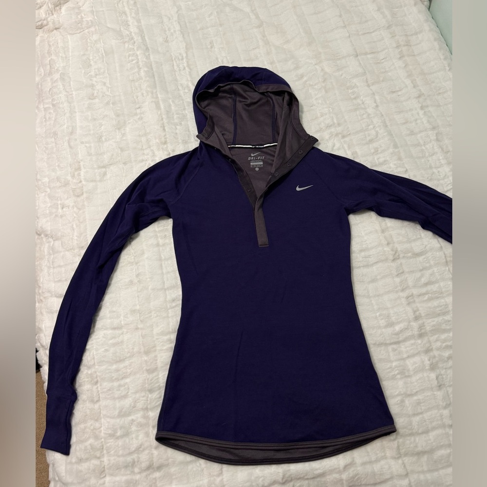 Nike Women's XS Dark Purple Dri fit long sleeve running top